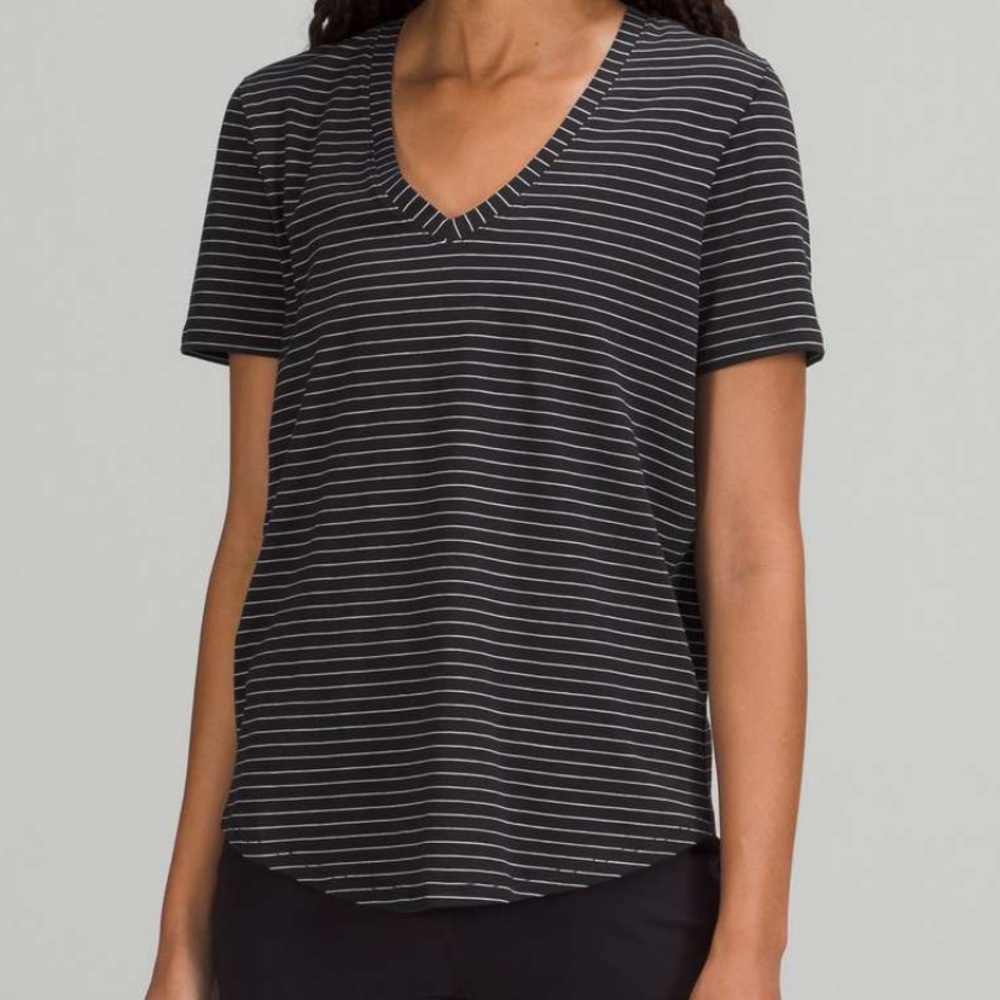 Lululemon tshisrt